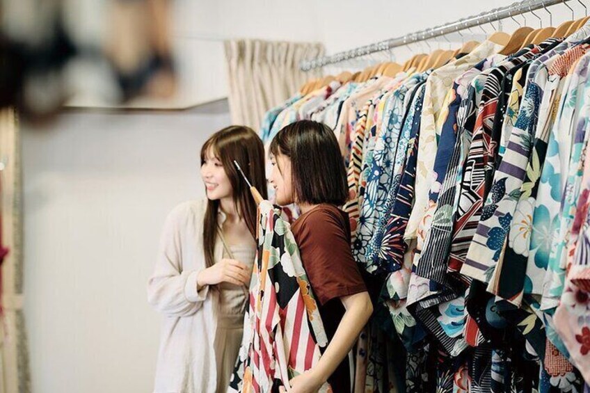 We will recommend the piece that kimono you best.