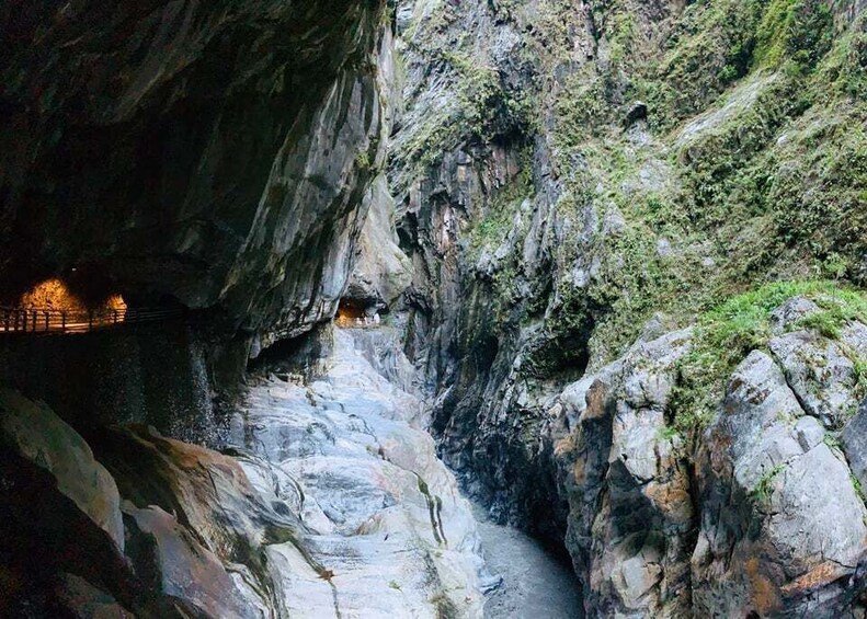 Picture 6 for Activity From Taipei: Taroko Gorge Private Tour