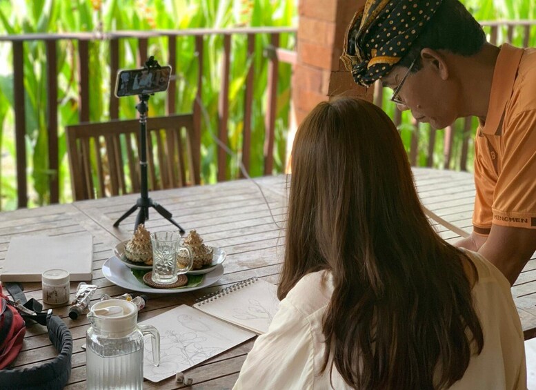 Ubud: 3-Hour Traditional Balinese Painting Class