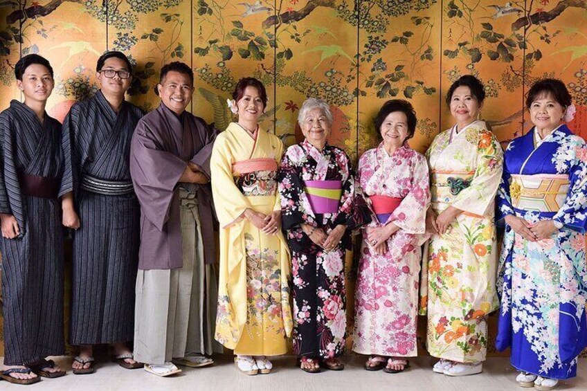 Indoor photography in kimono