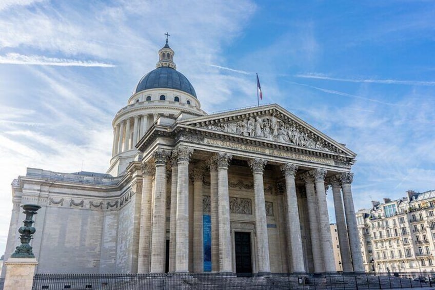 Emily in Paris Self Guided Walking Tour with an APP