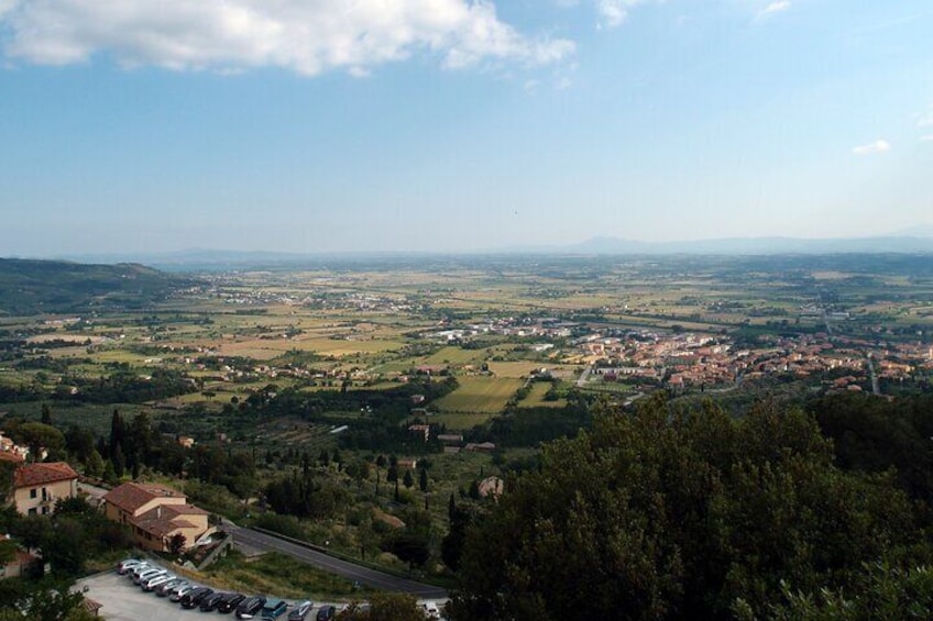 Cortona Private walking Tour under the Tuscan sun 