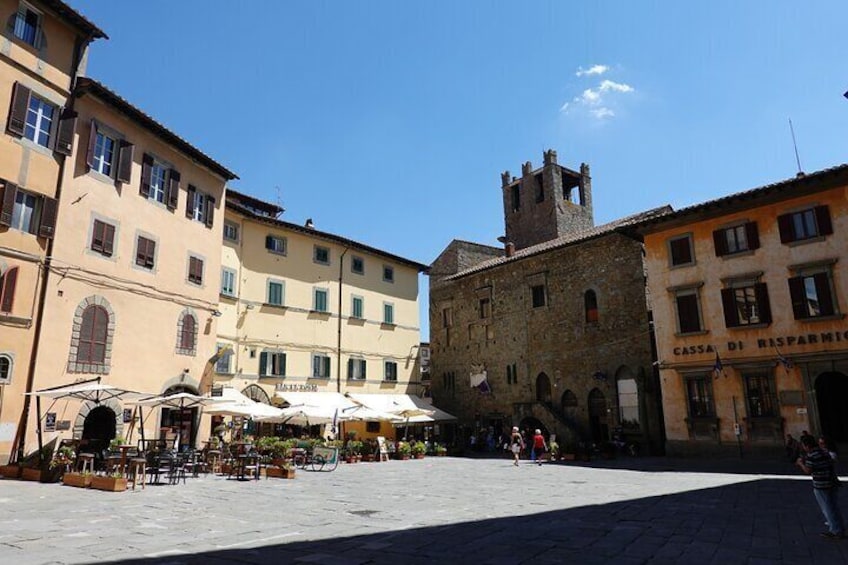 Cortona Private walking Tour under the Tuscan sun 