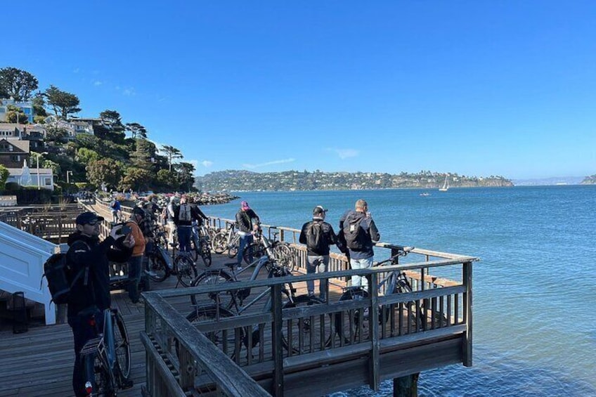Self-Guided Golden Gate Bridge Bike or Walking Tour Application