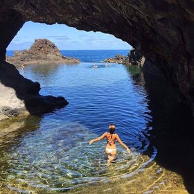 Madeira: Skywalk, Porto Moniz, Seixal og Fanal Jeep-tur