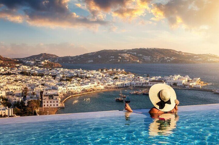 Half Day Private Tour Island with a Local Guide in Mykonos