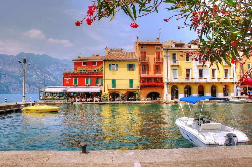 The Original Lake Garda Tour with Boat Trip - Tour of the South