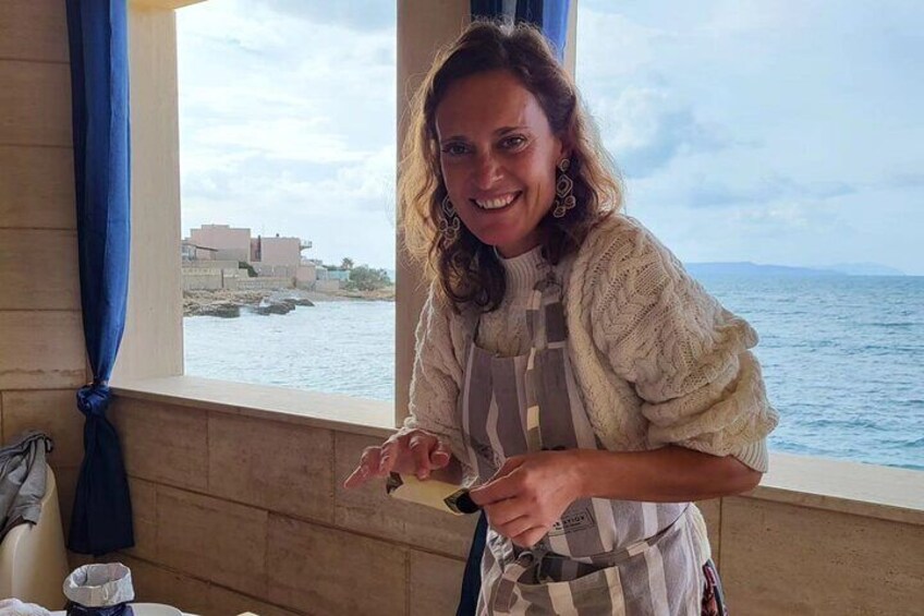 Learn how to make Sicilian traditional cannoli with sea view