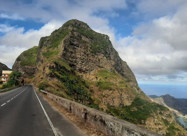 Picture 16 for Activity Santiago Island: Full-Day Sightseeing Experience