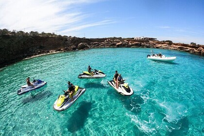 Excursión Guiada en Motos de Agua a Cala Comte