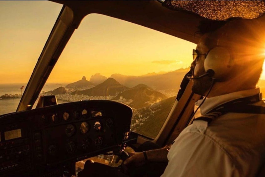 Picture 8 for Activity Rio de Janeiro: Sightseeing Helicopter Flight