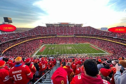 Partido de fútbol de los Kansas City Chiefs en el Arrowhead Stadium