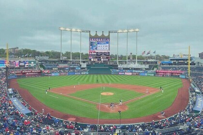 Kansas City Royalsin baseball-ottelu Kauffman Stadiumilla