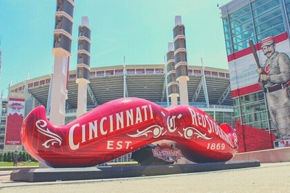 Cincinnati Reds Baseball Game at Great American Ballpark