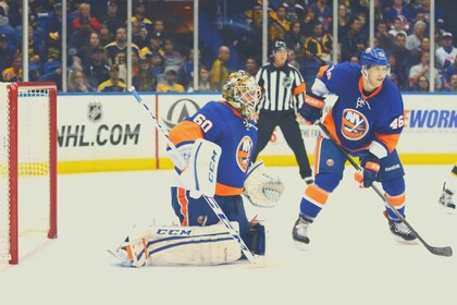 Eishockeyspiel der New York Islanders in der UBS Arena