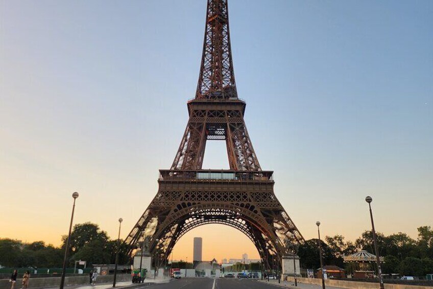 Small Group Paris Sunrise Bike Tour