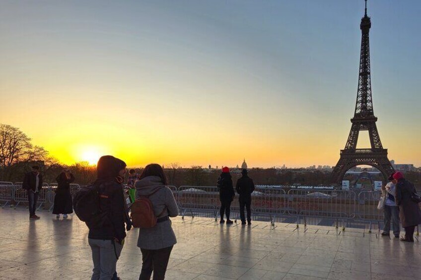 Paris Without People - Sunrise Bike Tour