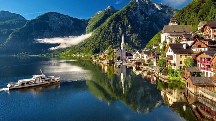 Hallstatt, St.Gilgen, StWolfgang Salzkammergut Tour from Salzburg