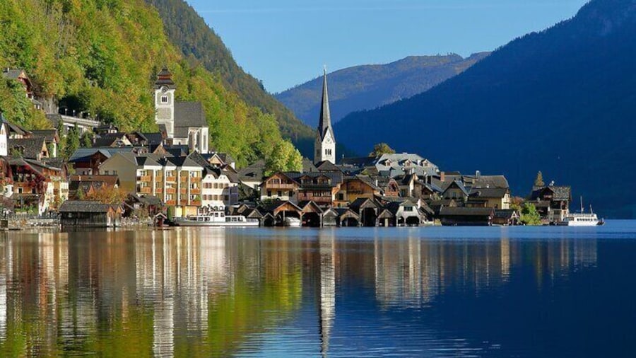 Hallstatt & Salt mine Private full-Day Tour from Salzburg