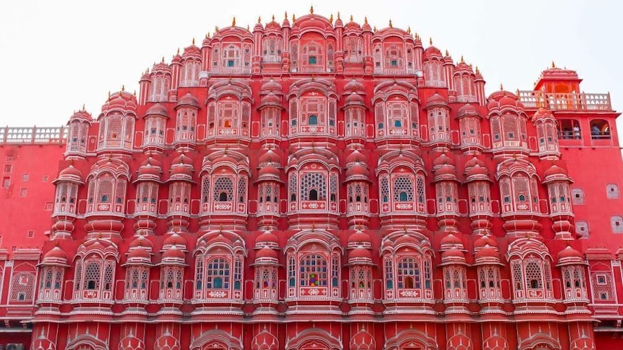 Same day tour of Jaipur from New Delhi all inclusive.