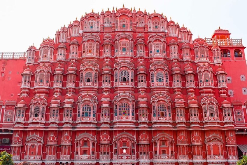 Same day tour of Jaipur from New Delhi all inclusive.