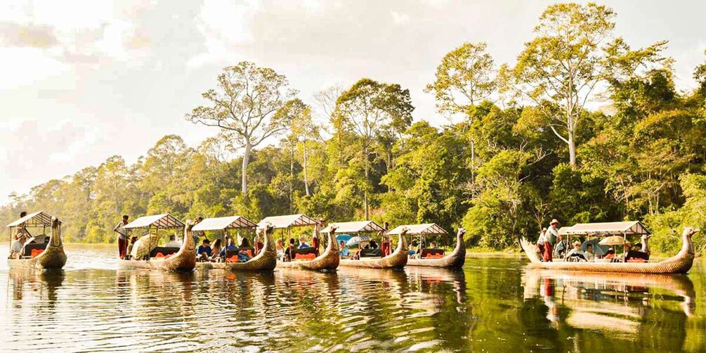 Picture 7 for Activity Siem Reap: Angkor Sunset Tour by Jeep with Boat Ride