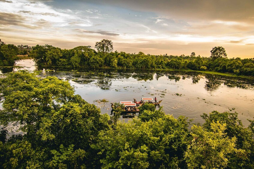 Picture 3 for Activity Siem Reap: Angkor Sunset Tour by Jeep with Boat Ride