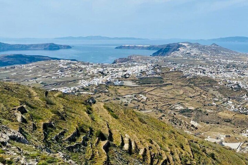 Santorini Semi-Private Small Group Sightseeing Tour