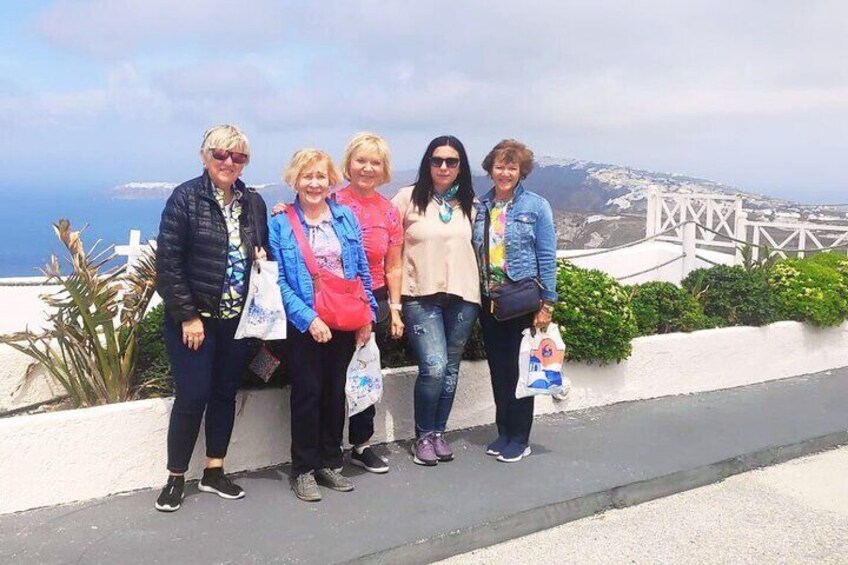 Santorini Semi-Private Small Group Sightseeing Tour