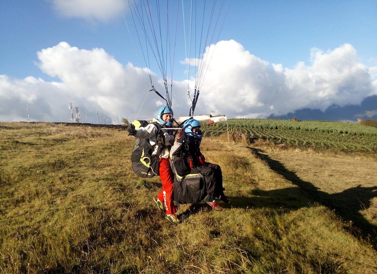 Picture 2 for Activity Banos: Scenic Ecuador Paragliding Experience