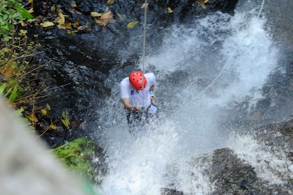 Jaco: Canyoning och Canopy Tour