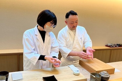 FUKUOKA: Sushi Making & Omakase Sushi Experience in Dazaifu