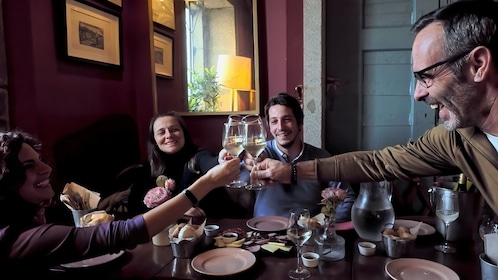 Oporto Wein-Tour mit einstündigem Fado-Erlebnis