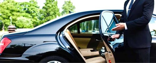 Cairo: Private Car Rental with Driver