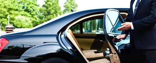 Cairo: Private Car Rental with Driver