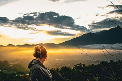 Mt. Batur Sunrise Trekk and Hot Spring All-inclusive