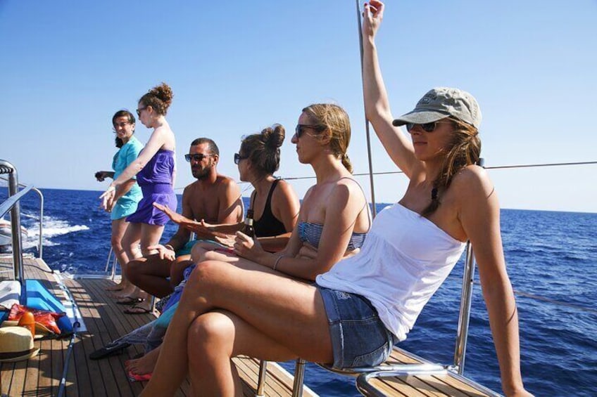 Catamaran excursion in Mallorca through the Bay of Palma with BBQ