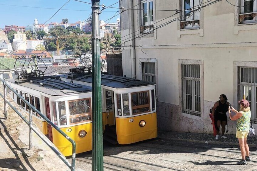 Lisbon: Half Day Private Custom Walking Tour