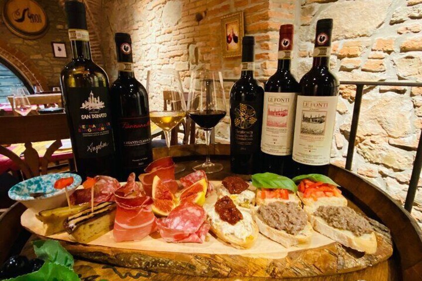 Seven Types of Chianti Wine Tasting and Food Paring Class Tour