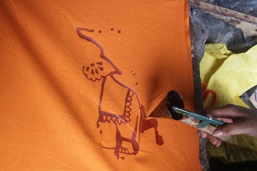 Interactive Batik Workshop and Lessons in Sri Lanka