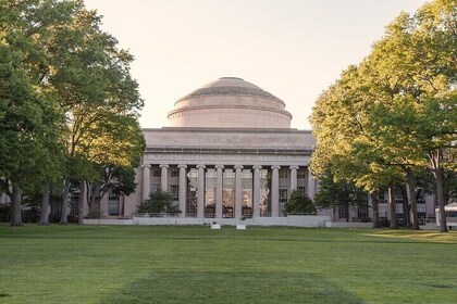 Illustrious Schools: Group Tour of MIT And Harvard