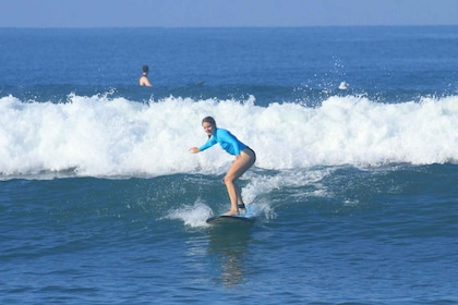 Canggu/Berawa: 2-timers surf-lektion med hoteltransport