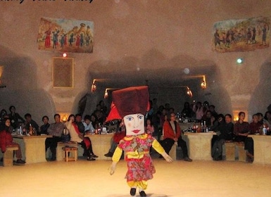 Spectacle nocturne turc de la Cappadoce