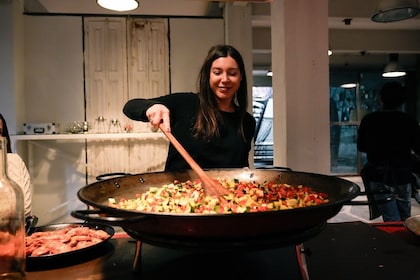 Paella koken & wijn in Barcelona