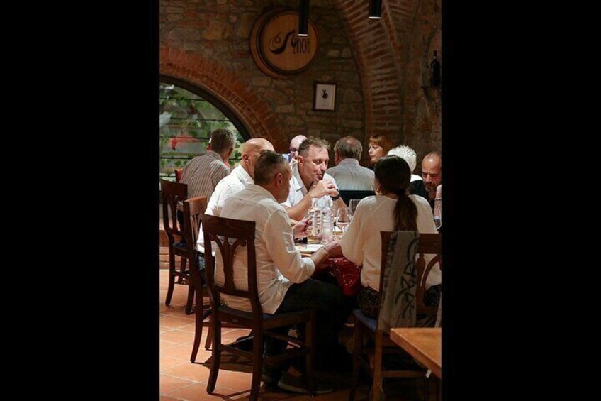 Florence Wine Tasting Experience with Three Types of Tuscan Wine