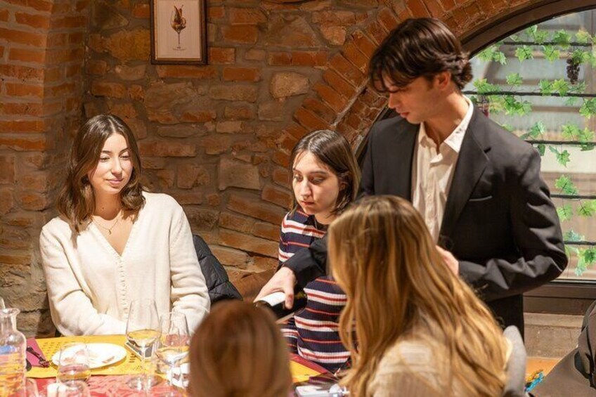 Florence Wine Tasting Experience with Three Types of Tuscan Wine