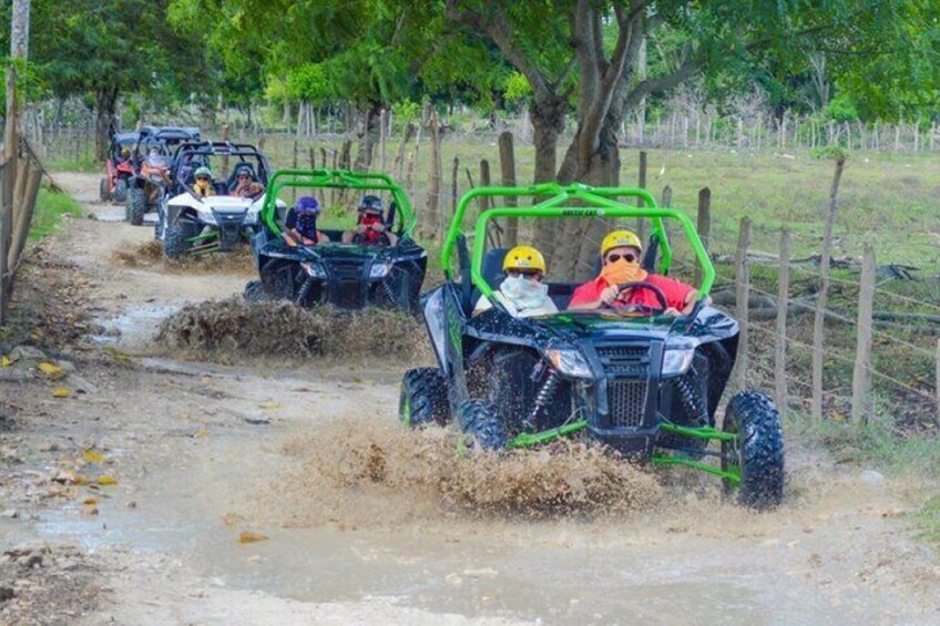 Four Wheel or Buggy Tour plus Lunch included.