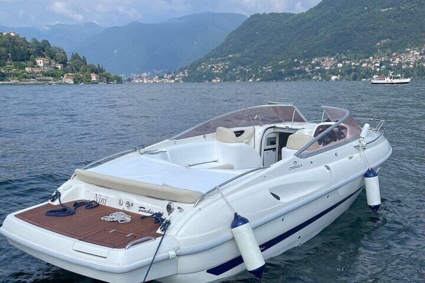 Private Customizable Boat Tour in Lake Como