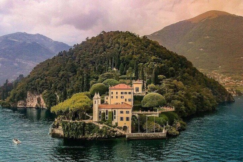 Private Customizable Boat Tour in Lake Como