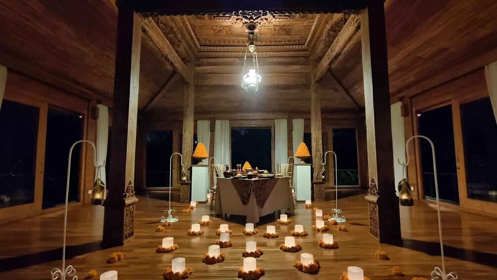 Picture 1 for Activity Ubud: Balinese Royal Dinner with Tropical Forest Views